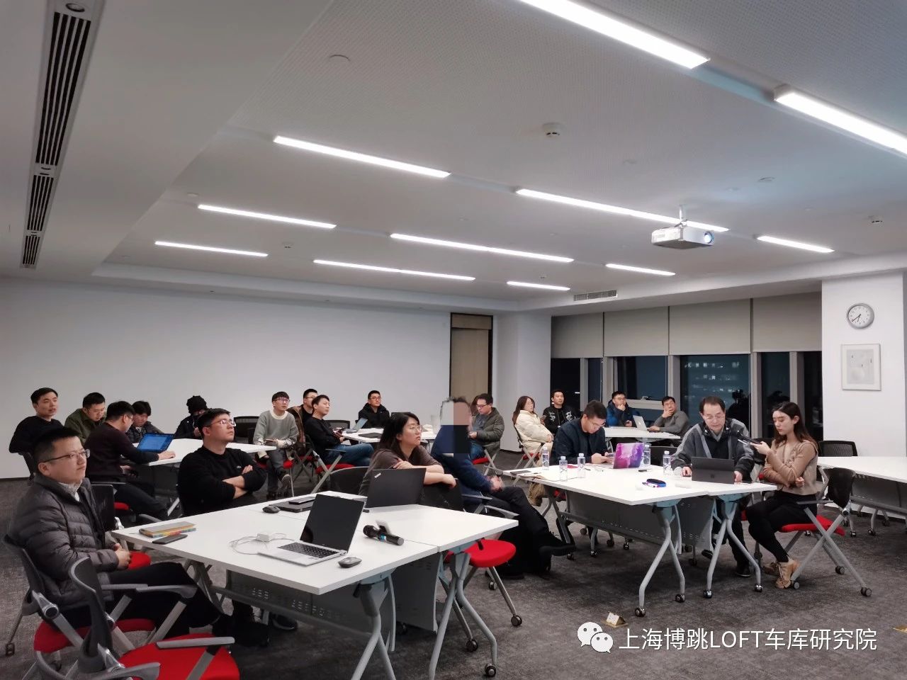 衢州杭州LOFT车库专题会